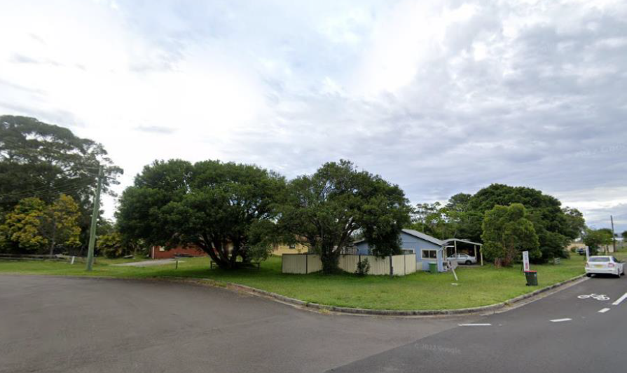 A house in a neighborhood

AI-generated content may be incorrect.